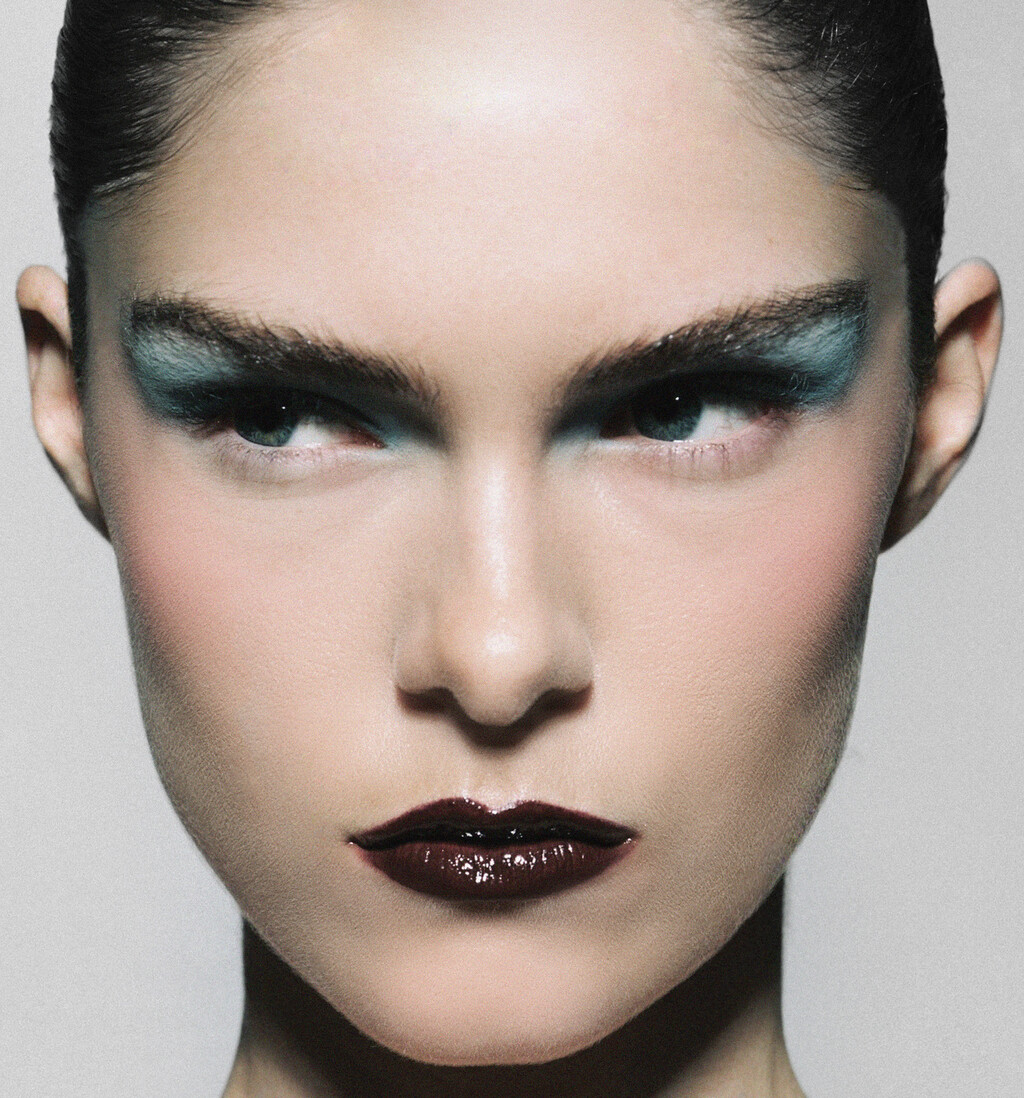 Anna, Alek, Ana - © Artlist