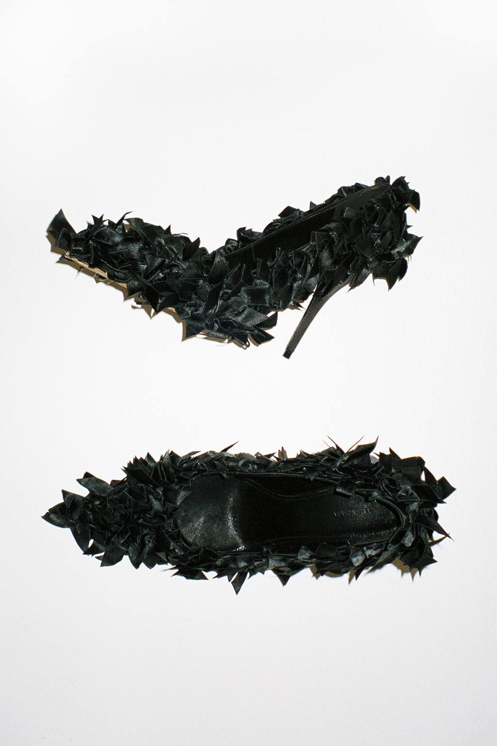 Service Magazine - © Artlist