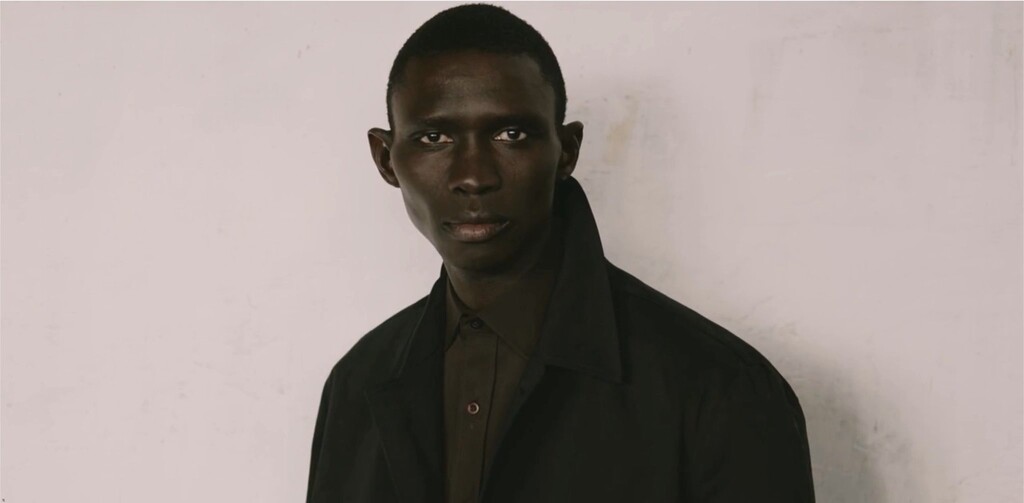 Massimo Dutti - © Artlist