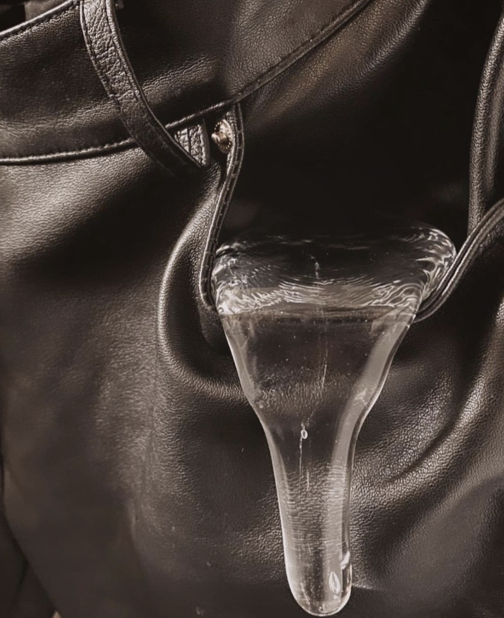 Artworks - © Artlist