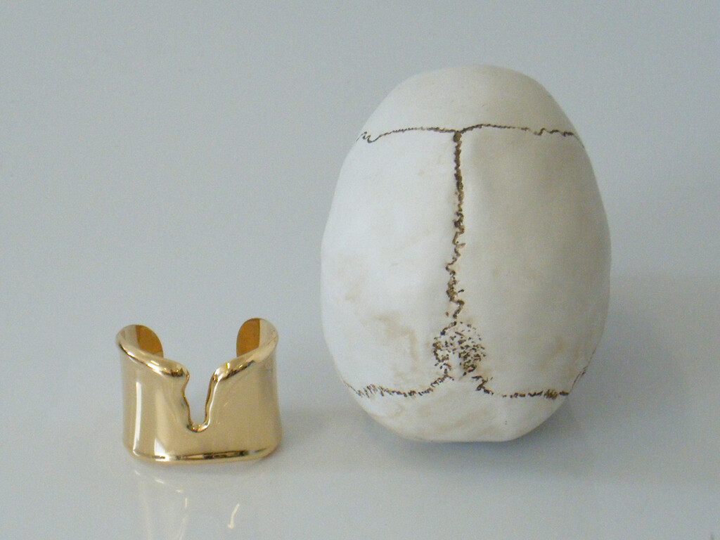 Beyond Noise - © Artlist