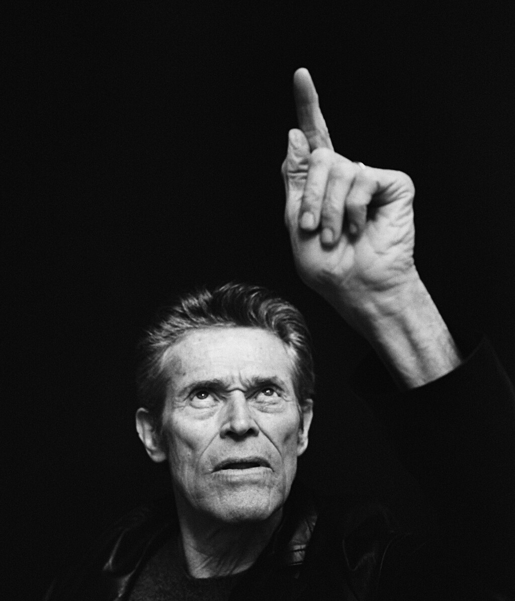 Esquire Italia - © Artlist