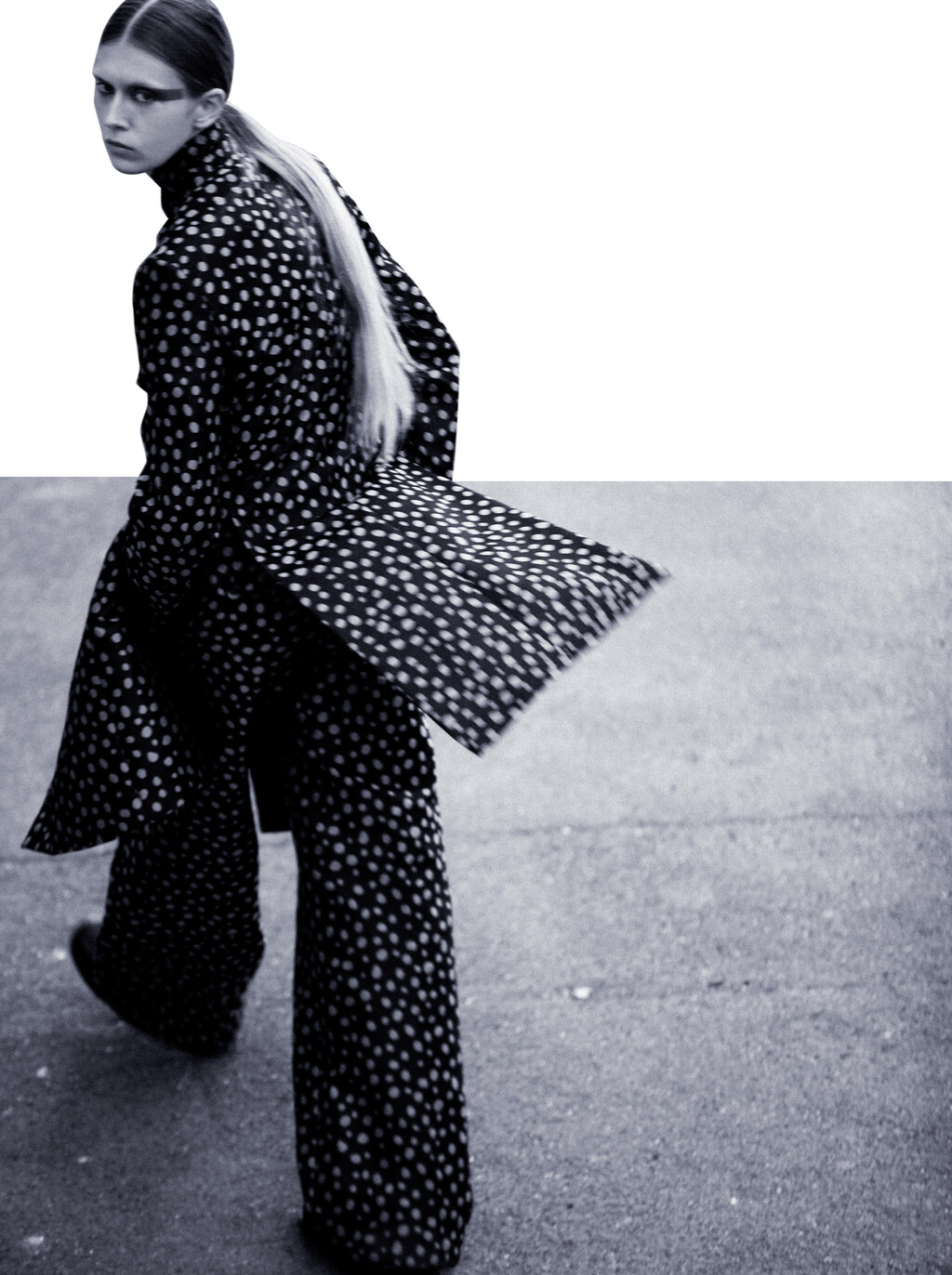 DOT - © Artlist