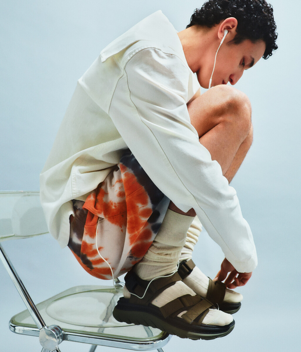 M le Monde - © Artlist