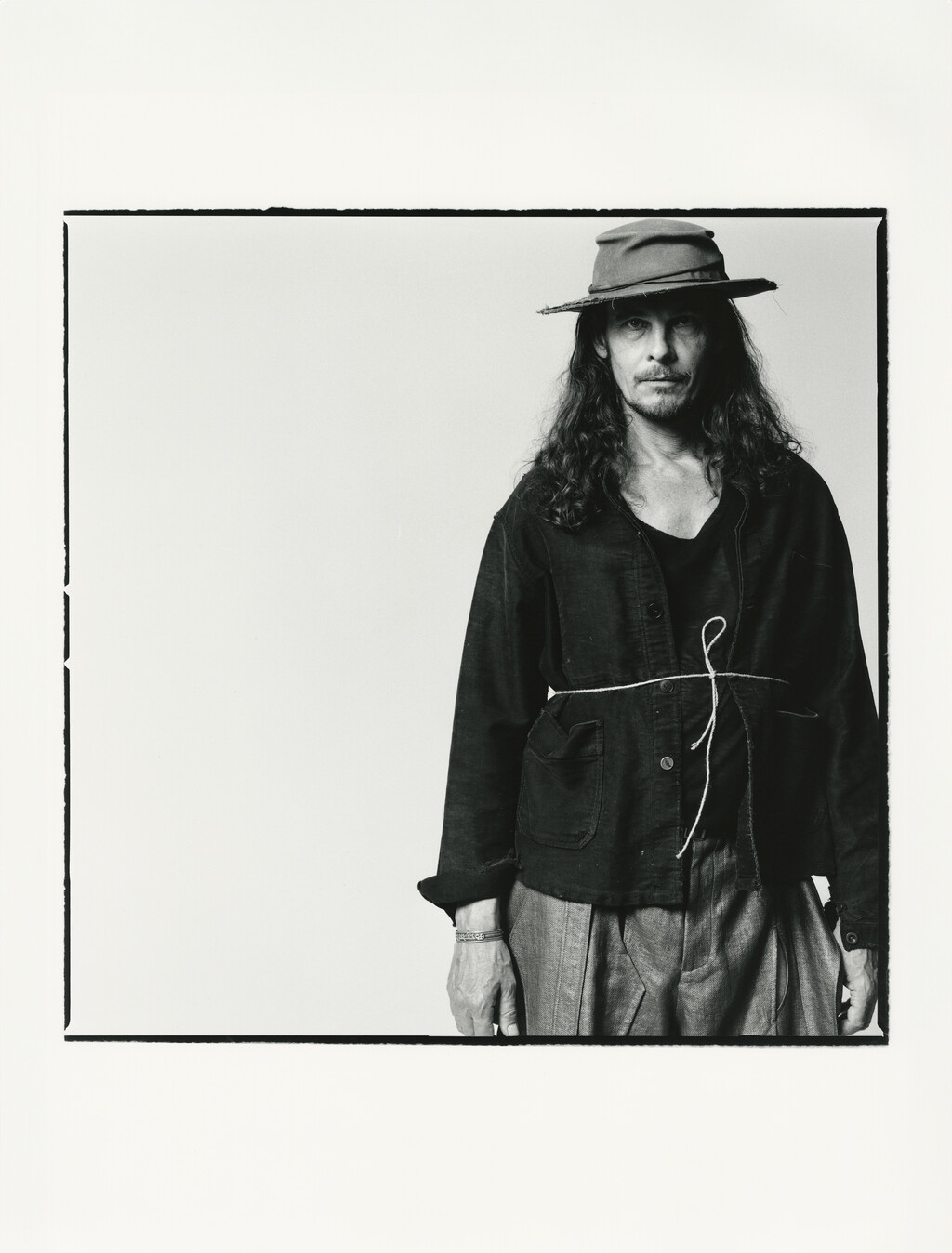 Dust Magazine - © Artlist