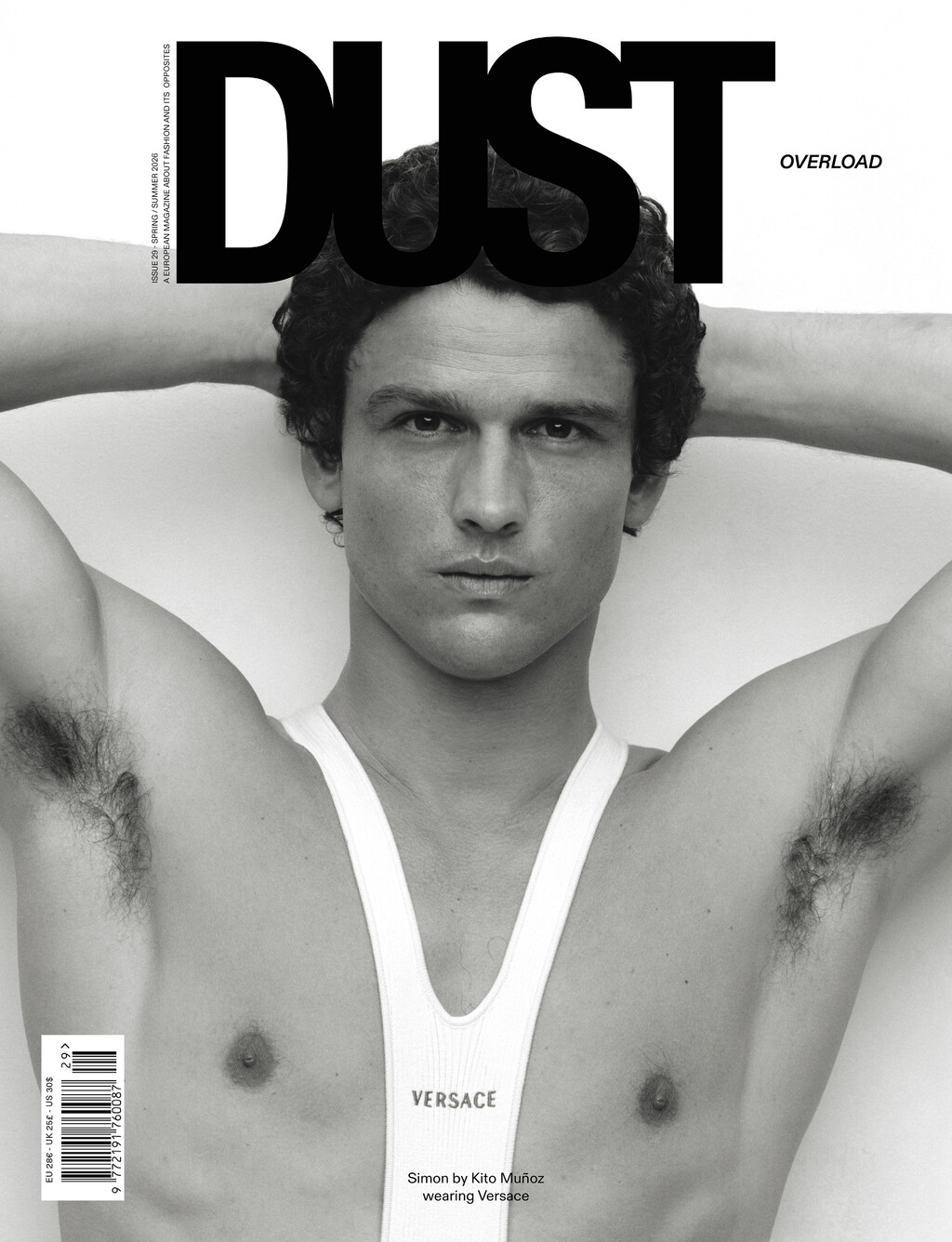Dust Magazine - © Artlist