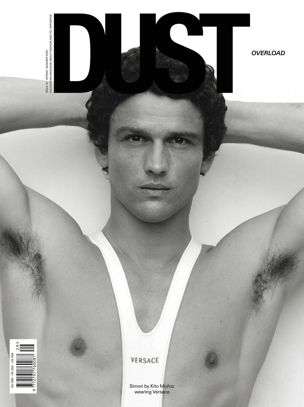 Dust Magazine - © Artlist
