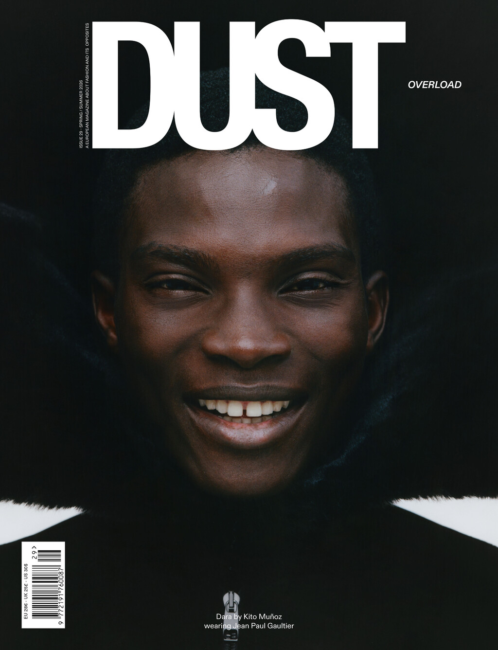 Dust Magazine - © Artlist