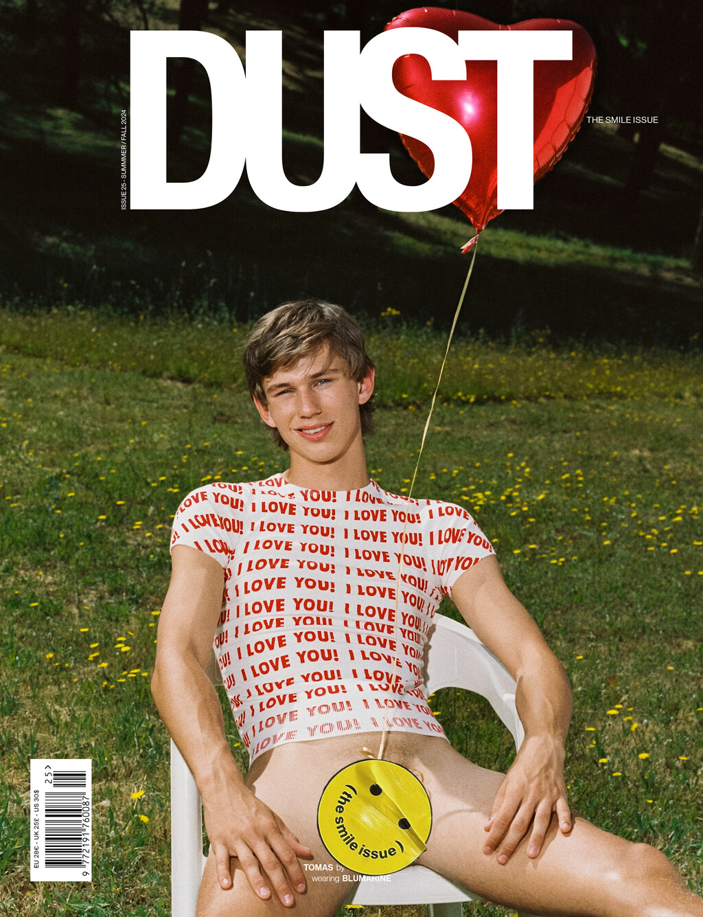 Dust Magazine - © Artlist