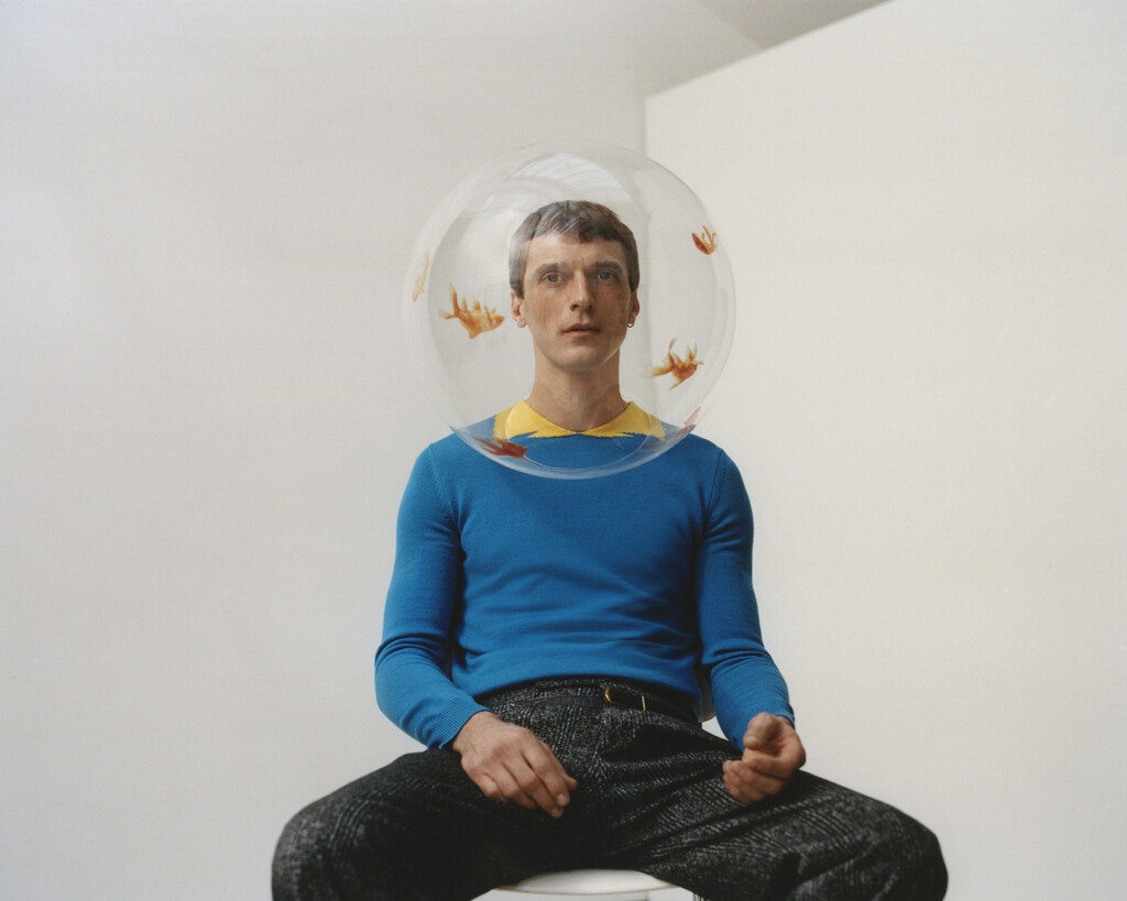 Dust Magazine - © Artlist