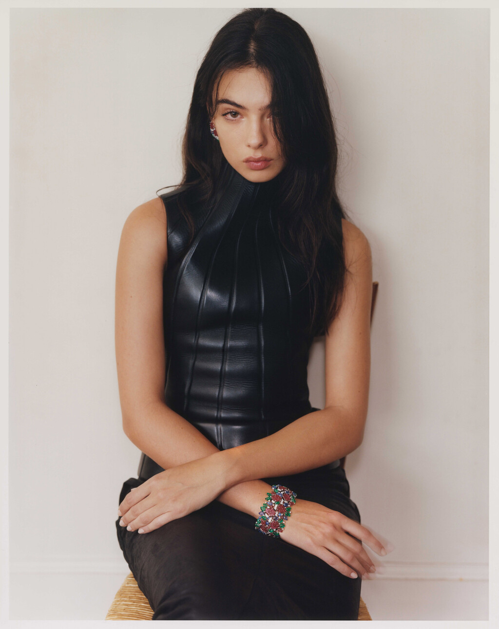 Modern Weekly - © Artlist