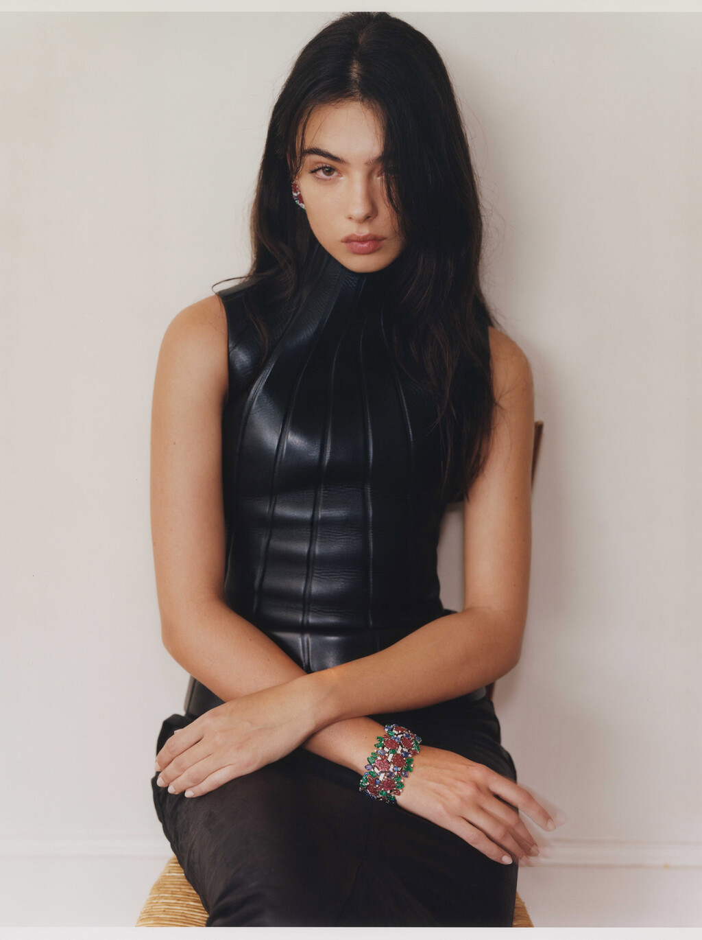 Modern Weekly - © Artlist