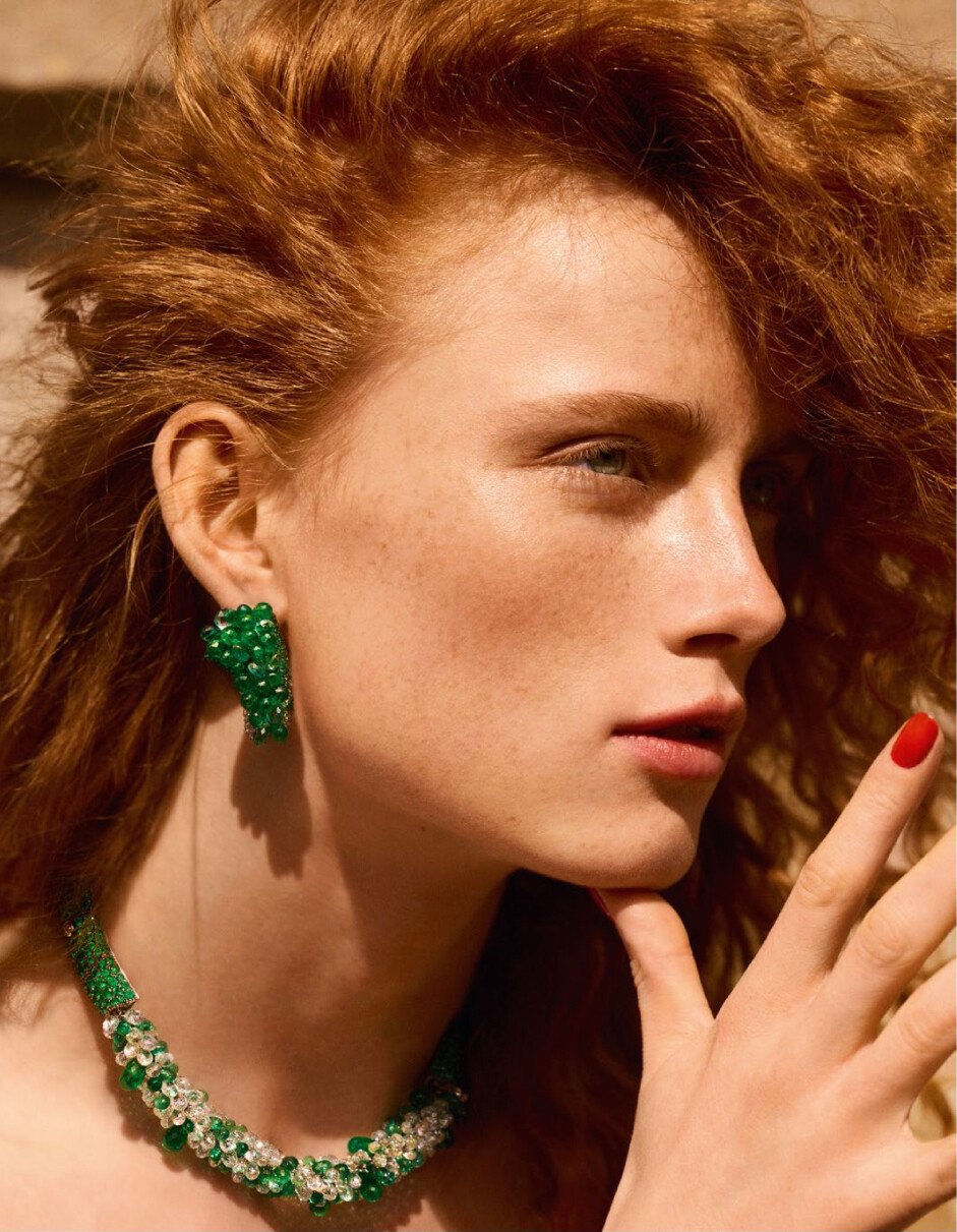 Vogue France - © Artlist