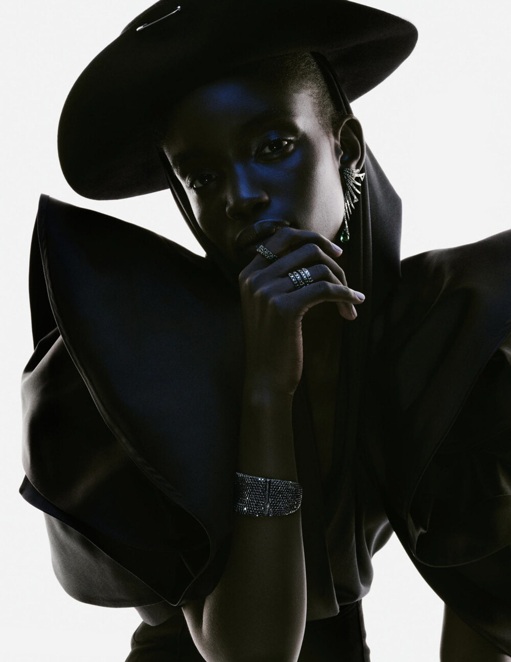 Vogue France - © Artlist