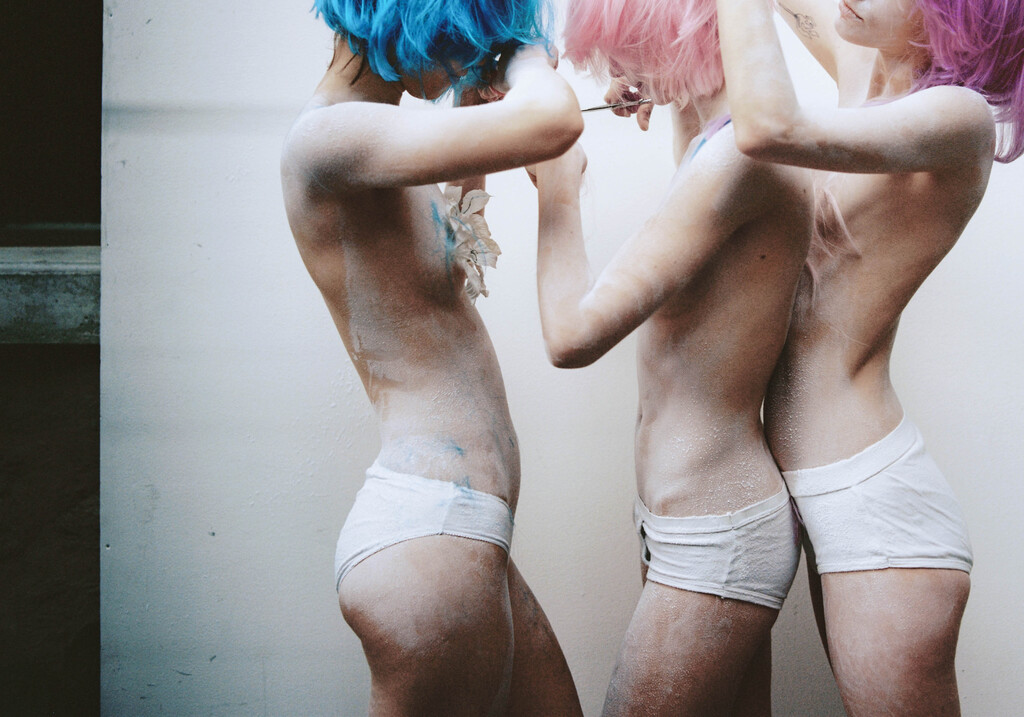 Alice, Maria and Irène - © Artlist