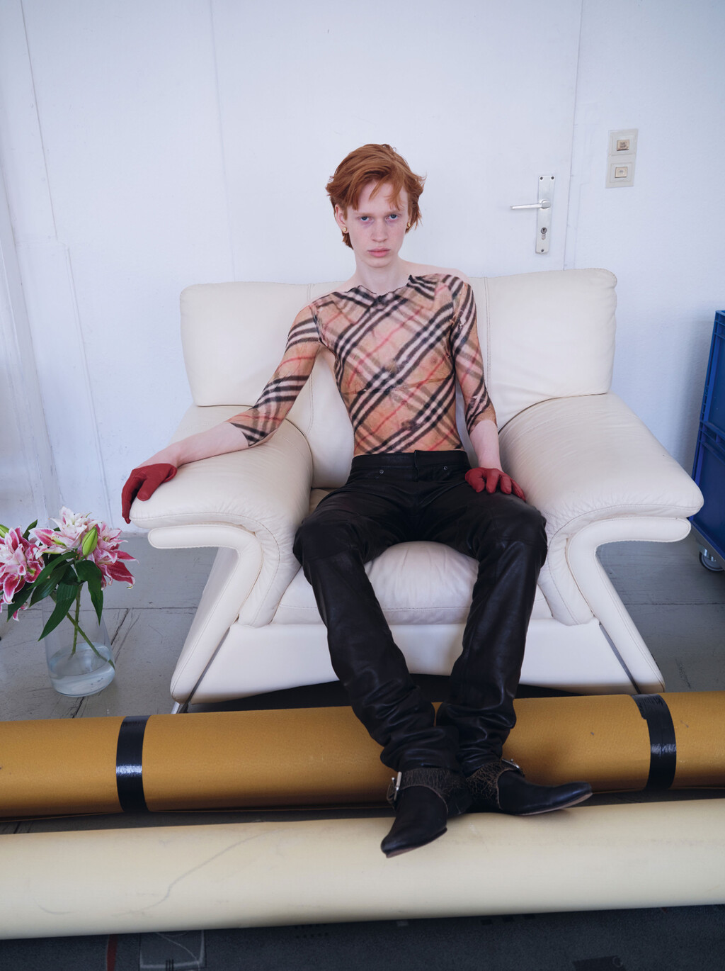 Gruppe Magazine - © Artlist