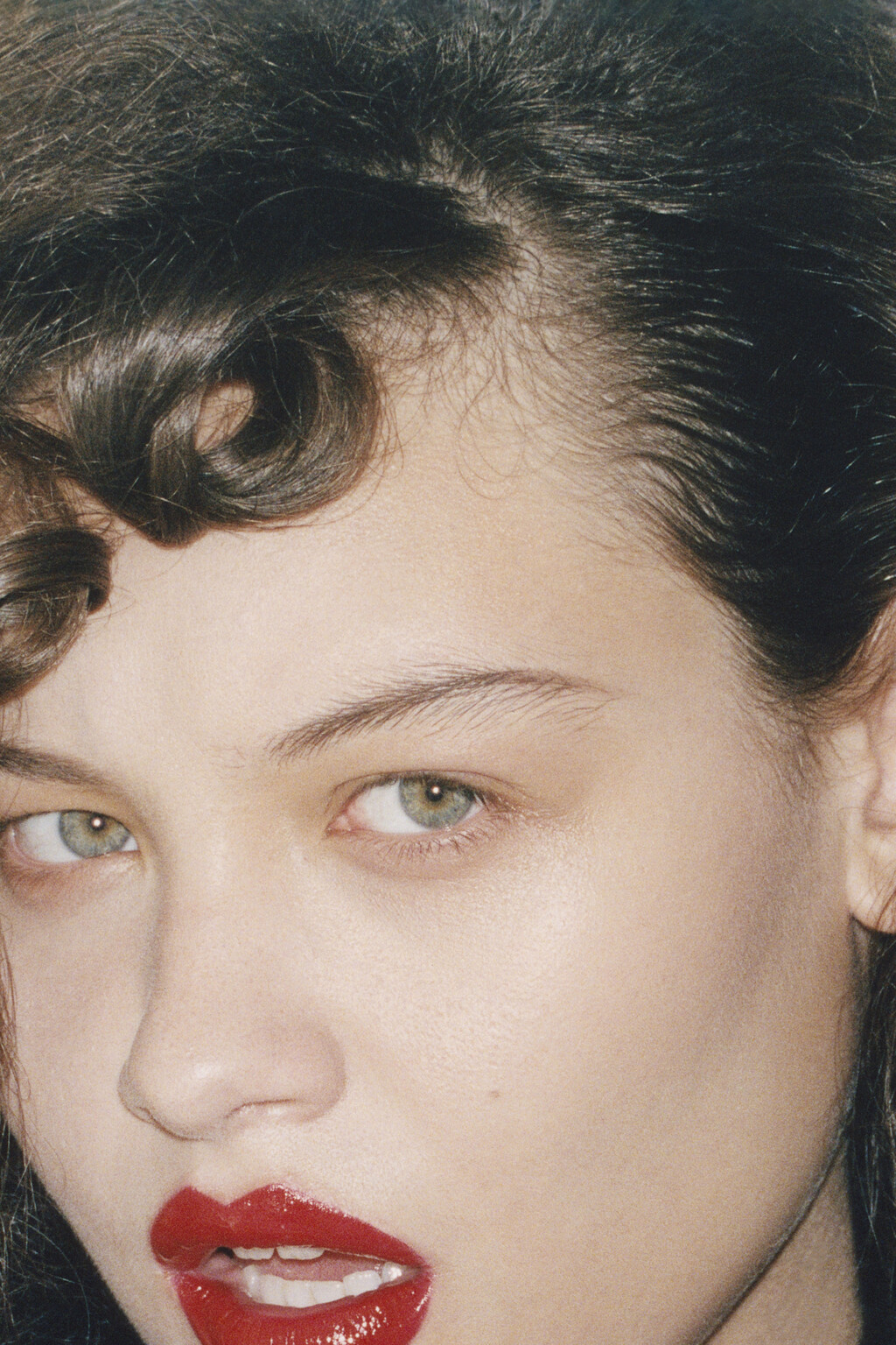 Indie Magazine - © Artlist