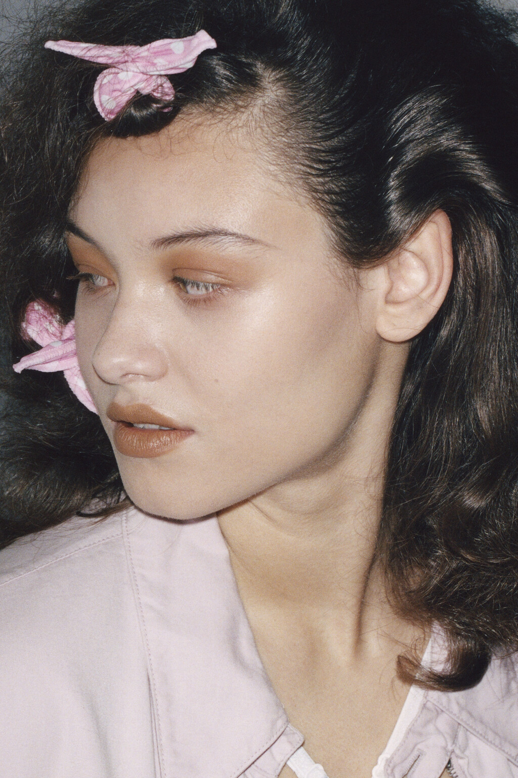 Indie Magazine - © Artlist