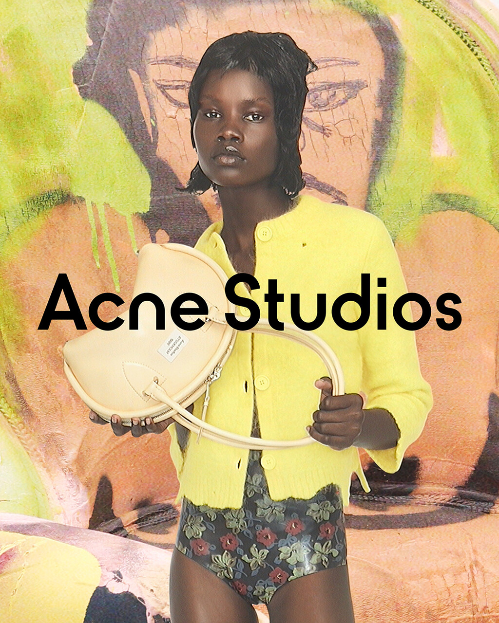 Acne Studios - © Artlist