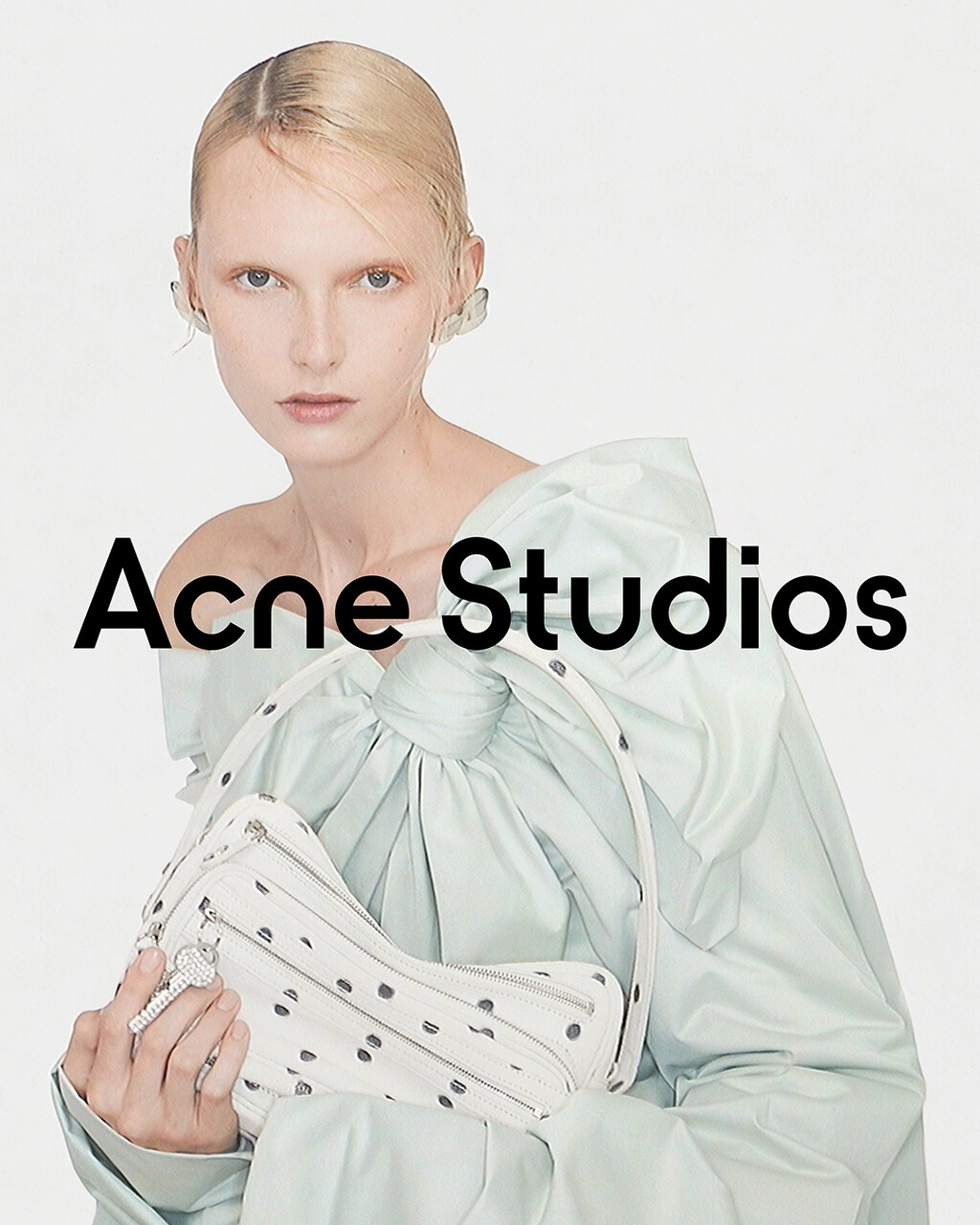 Acne Studios - © Artlist