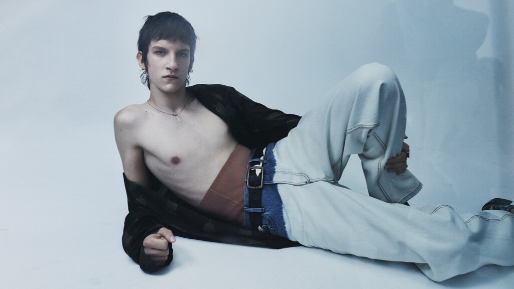 Dries Van Noten - © Artlist