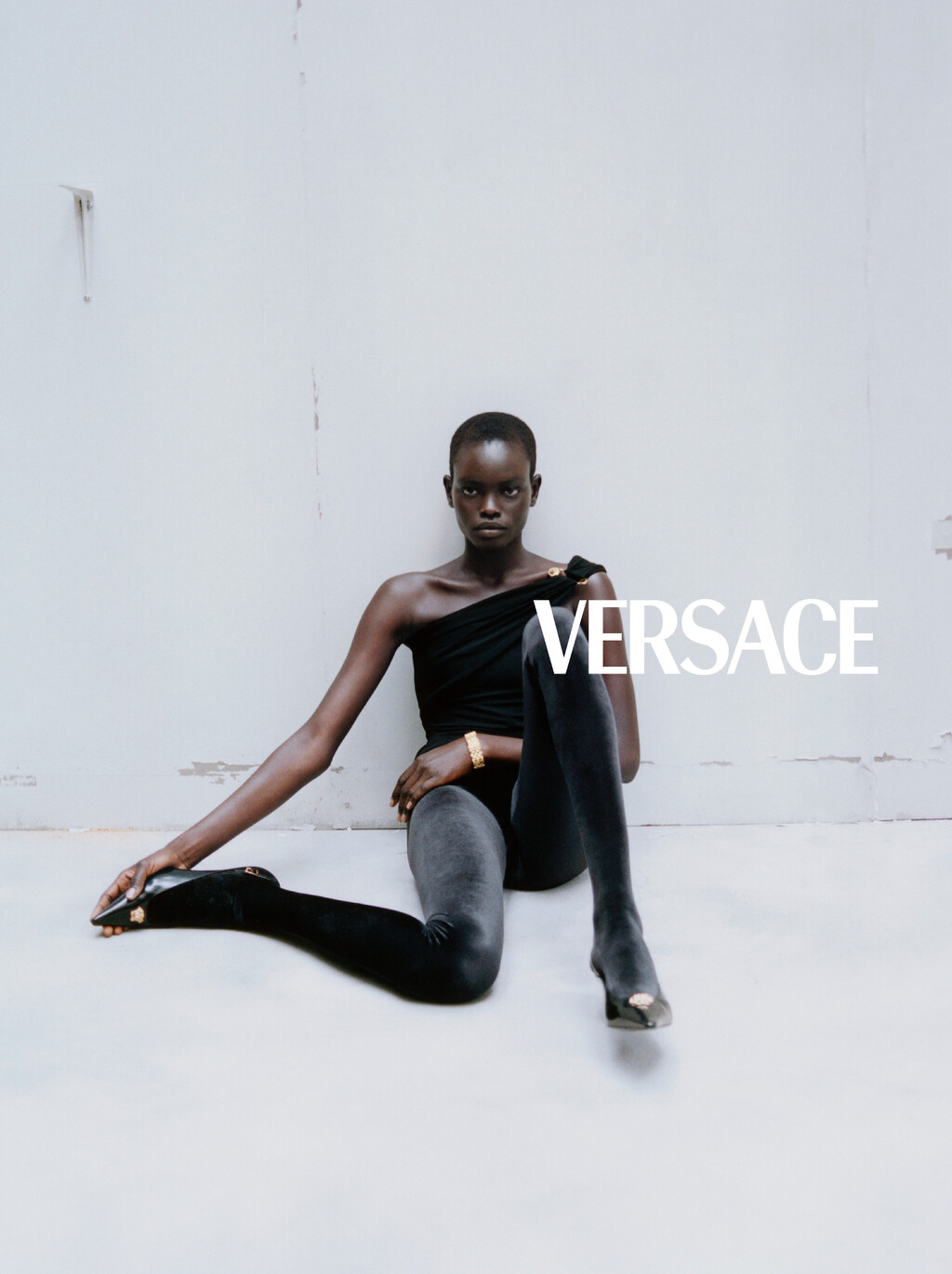 Versace - © Artlist