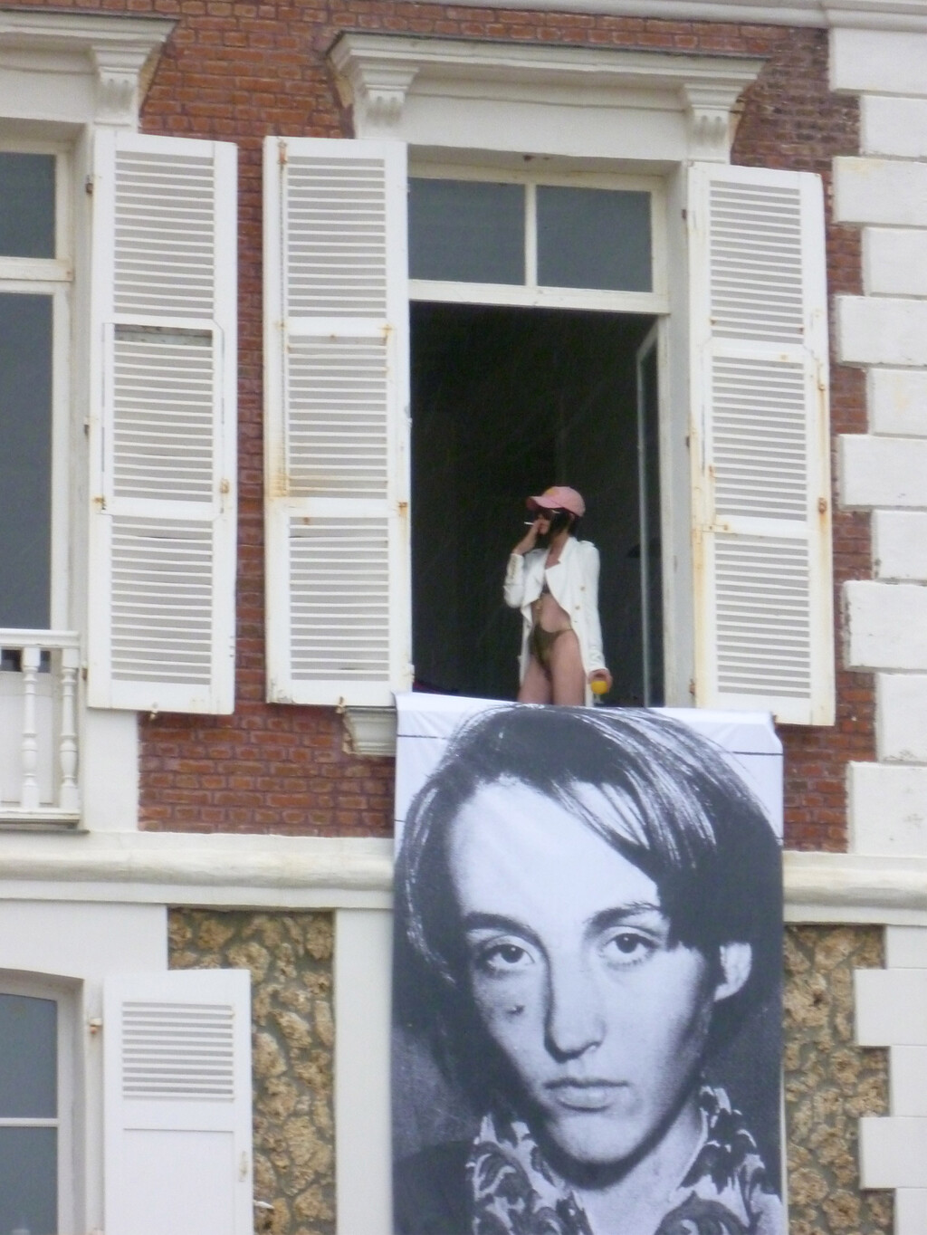 Acne Paper - © Artlist