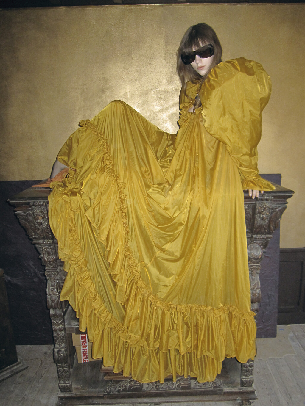 Middle Plane - © Artlist