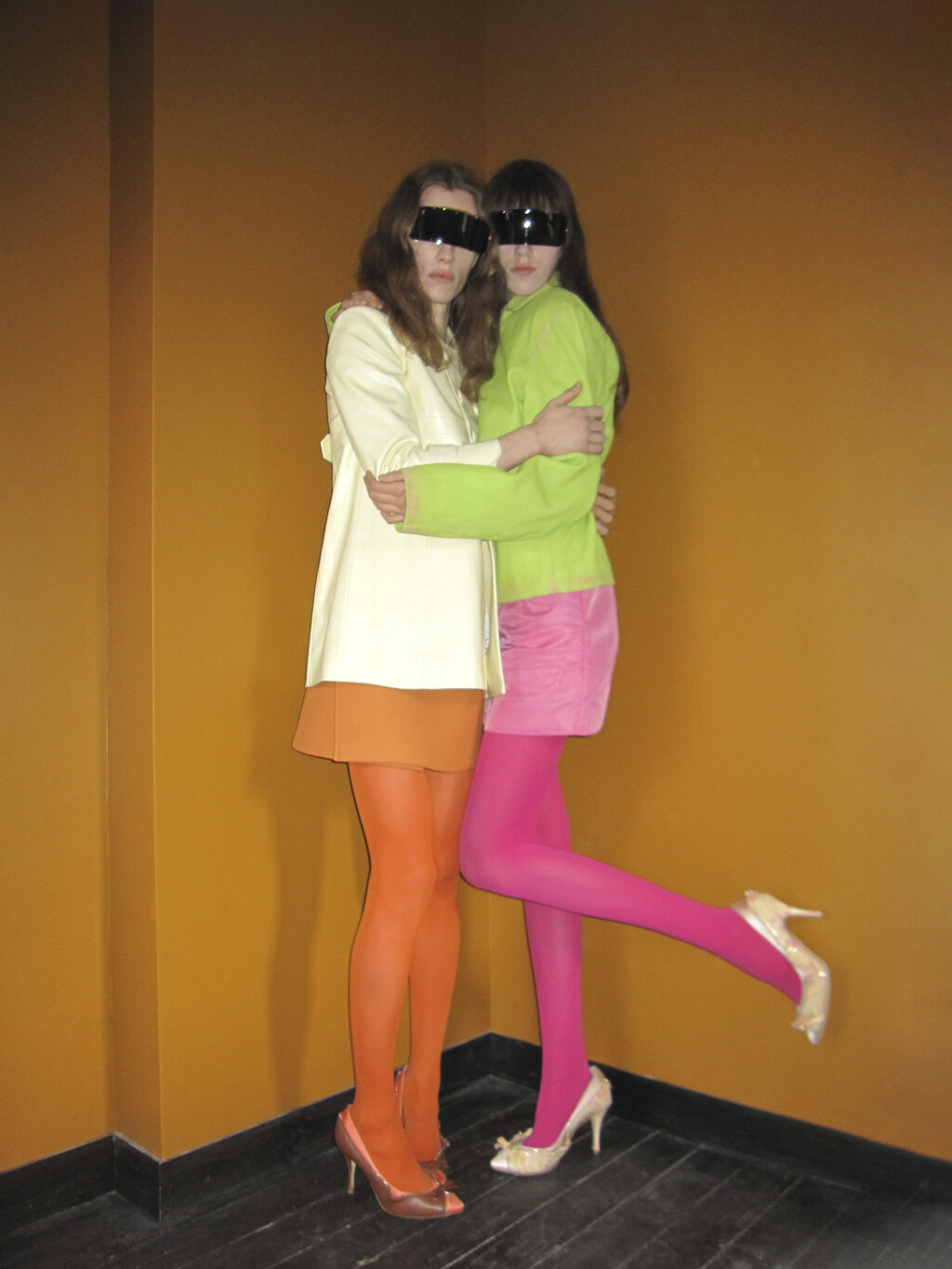 Middle Plane - © Artlist