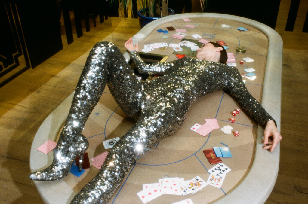 Re-Edition - © Artlist