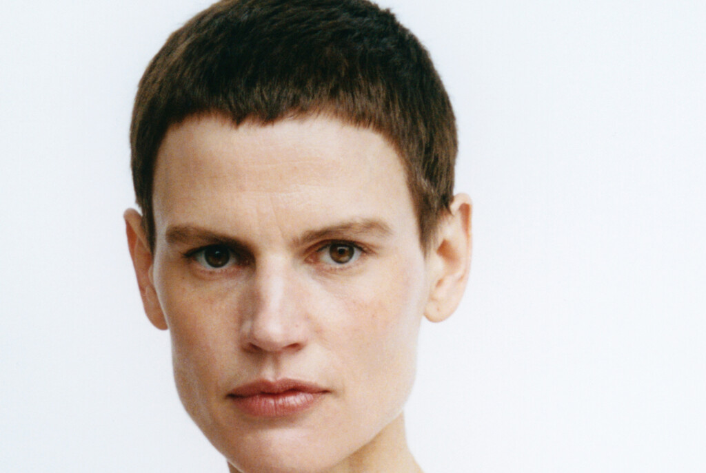 Crosscurrent - © Artlist