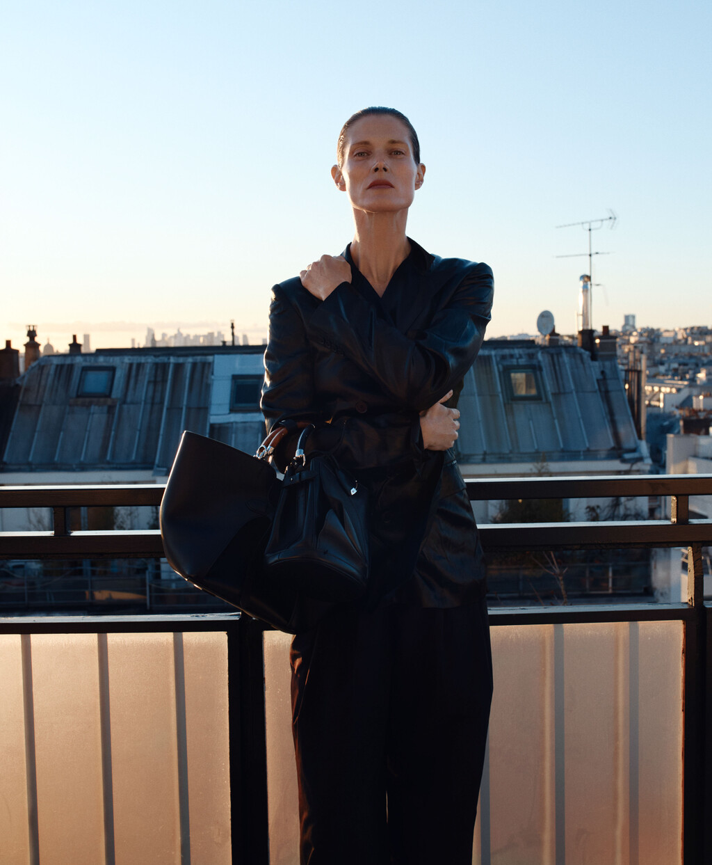 Harper’s Bazaar US - © Artlist
