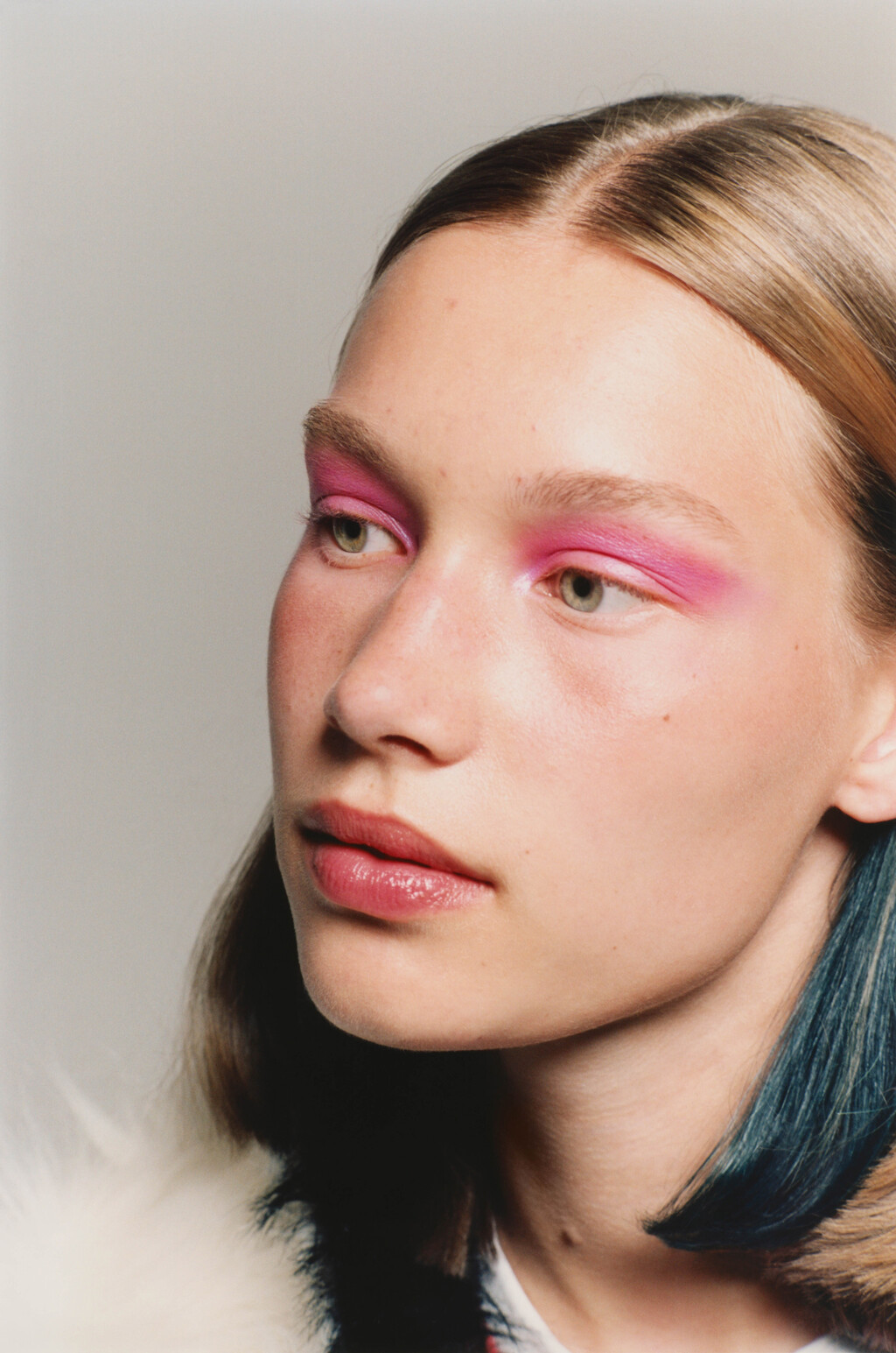 Holiday Magazine - © Artlist