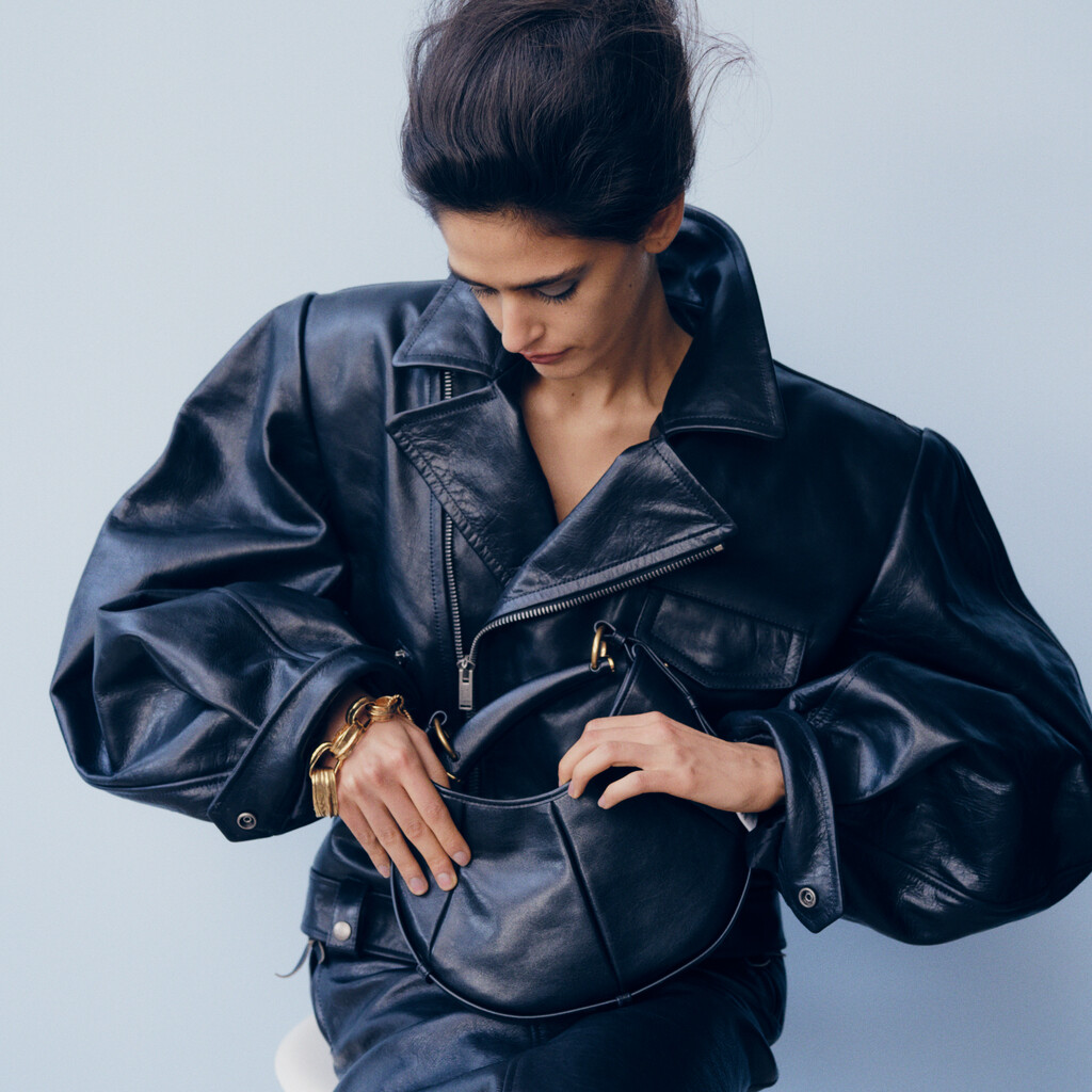 The Gentlewoman - © Artlist