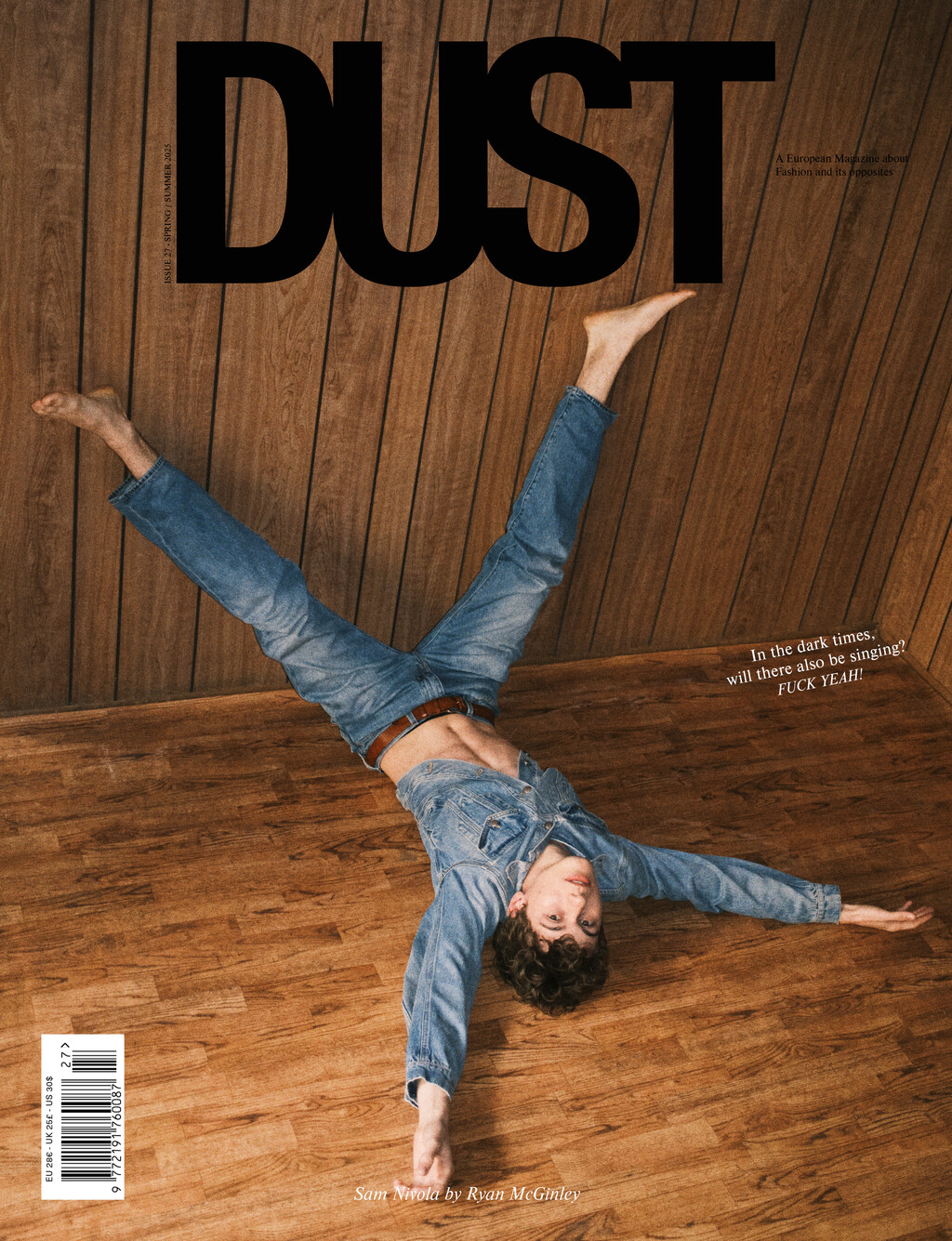 Dust Magazine - © Artlist