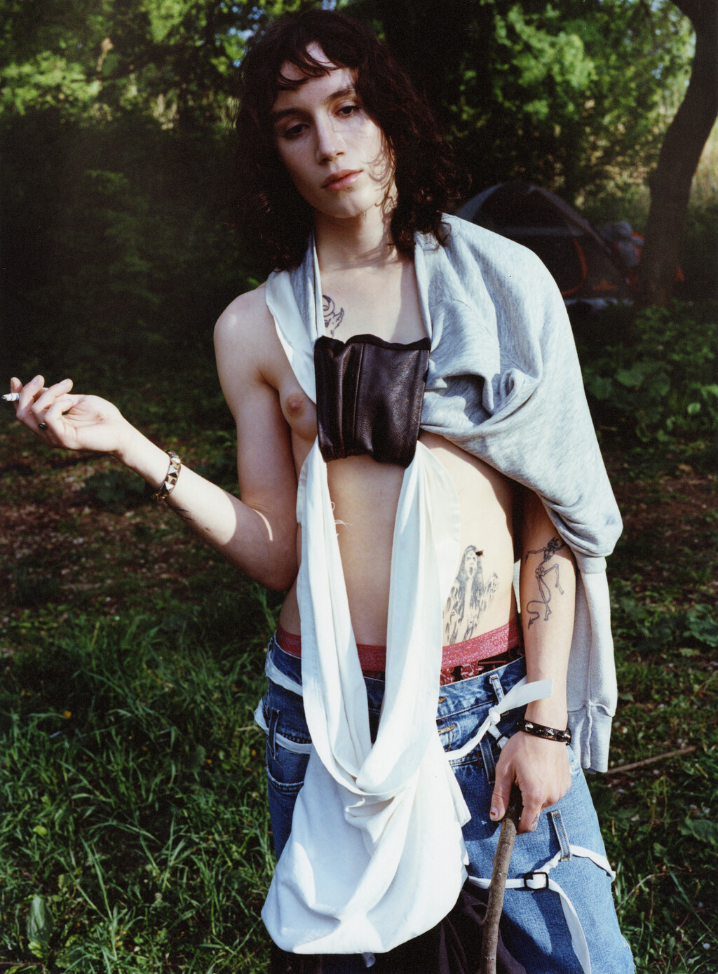 Ellis, Efron, Haruma, Jake, Nicky - © Artlist