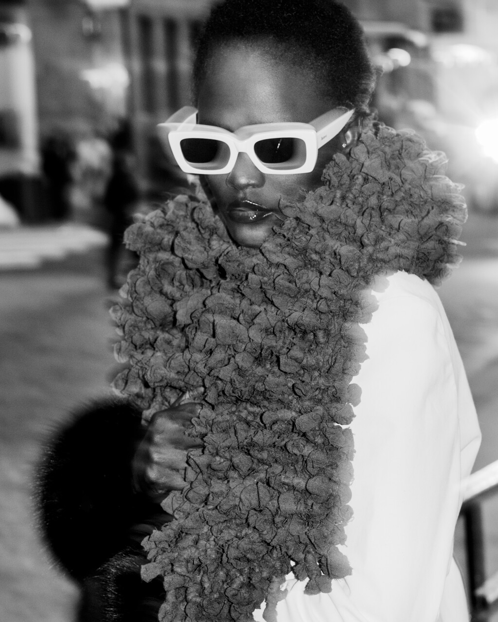 Luncheon Magazine - © Artlist