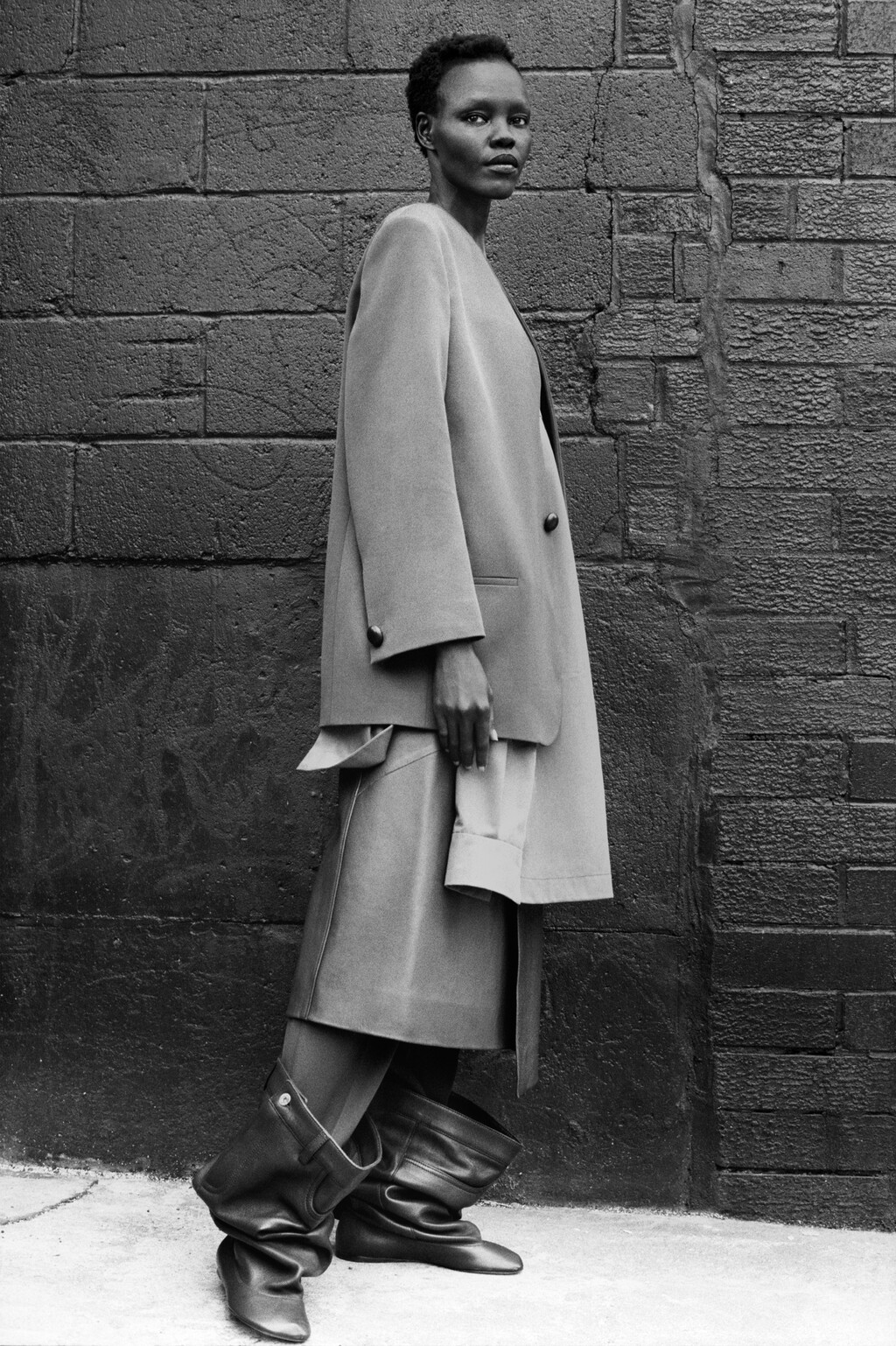 T Magazine - © Artlist