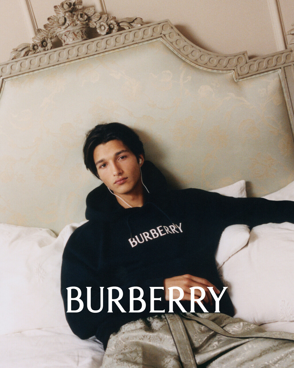 Burberry - © Artlist