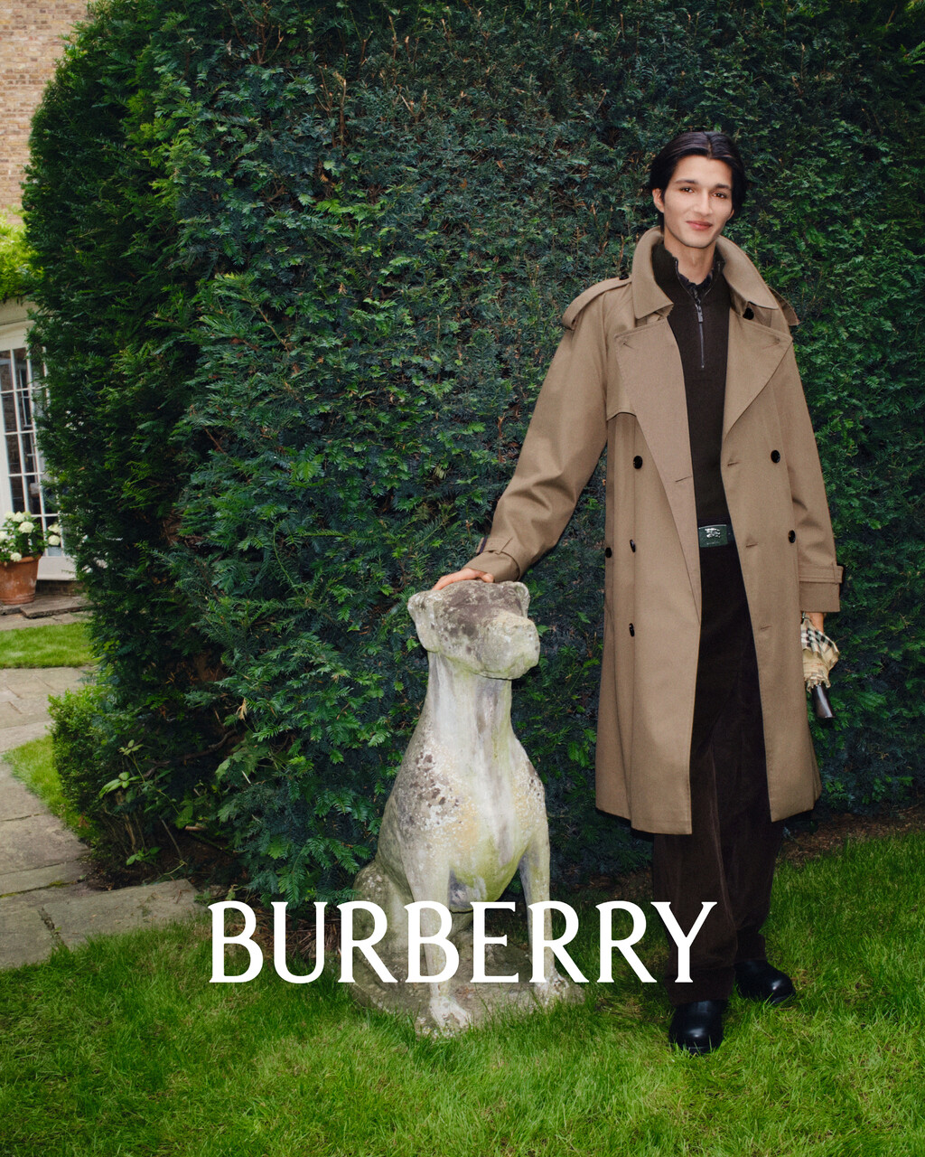 Burberry - © Artlist