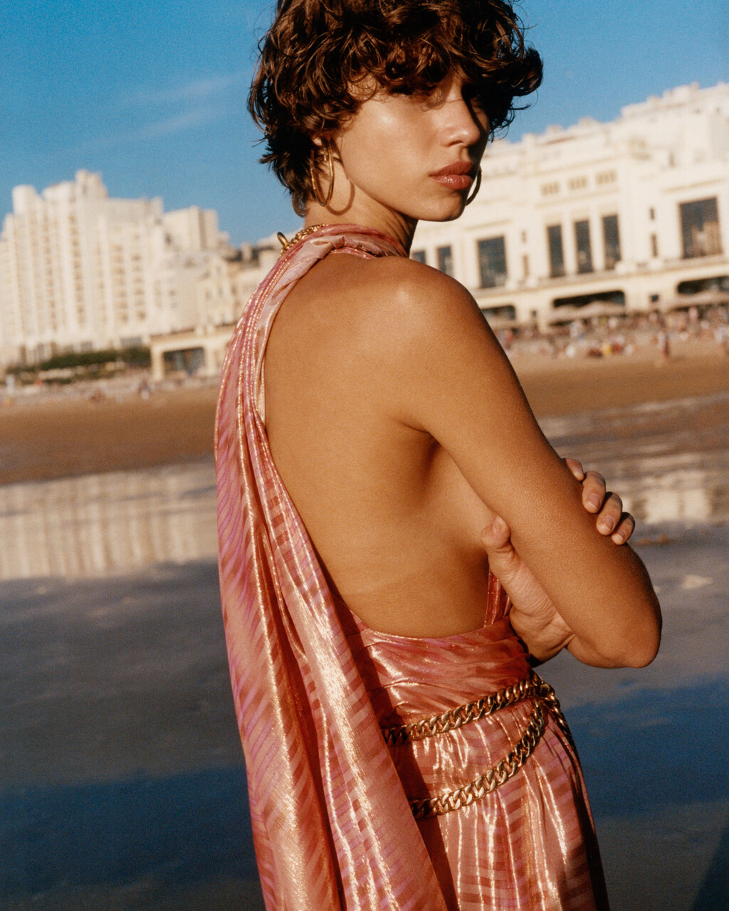 HommeGirls - © Artlist