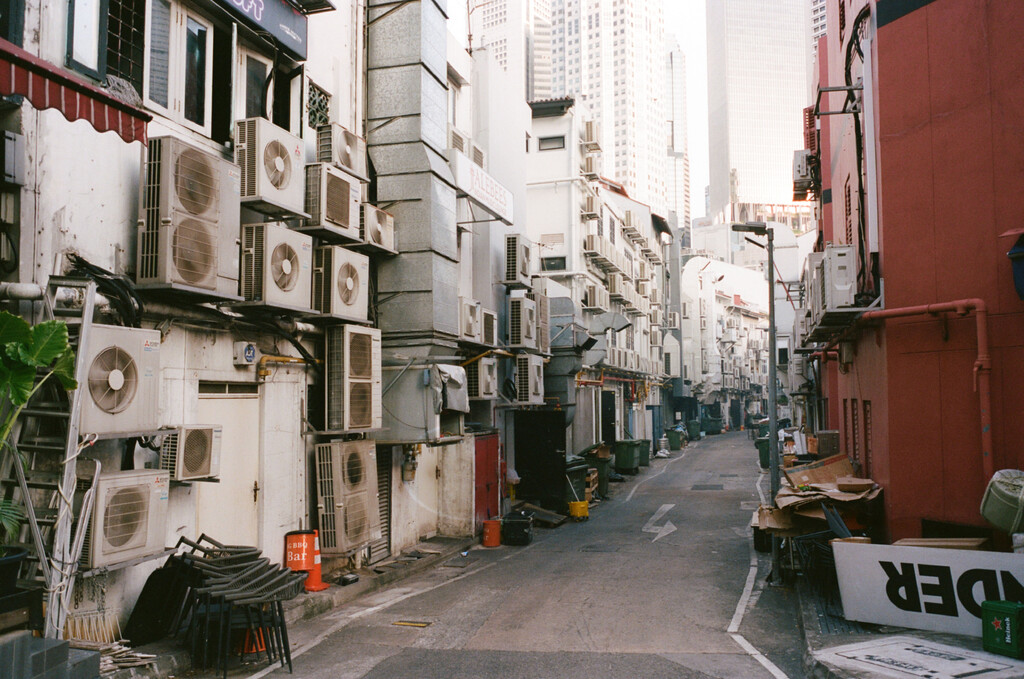 Kilometer book - © Artlist