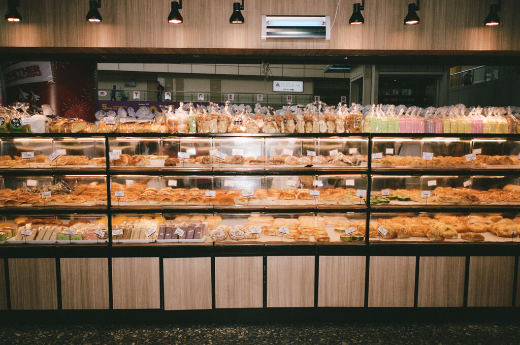 Kilometer book - © Artlist