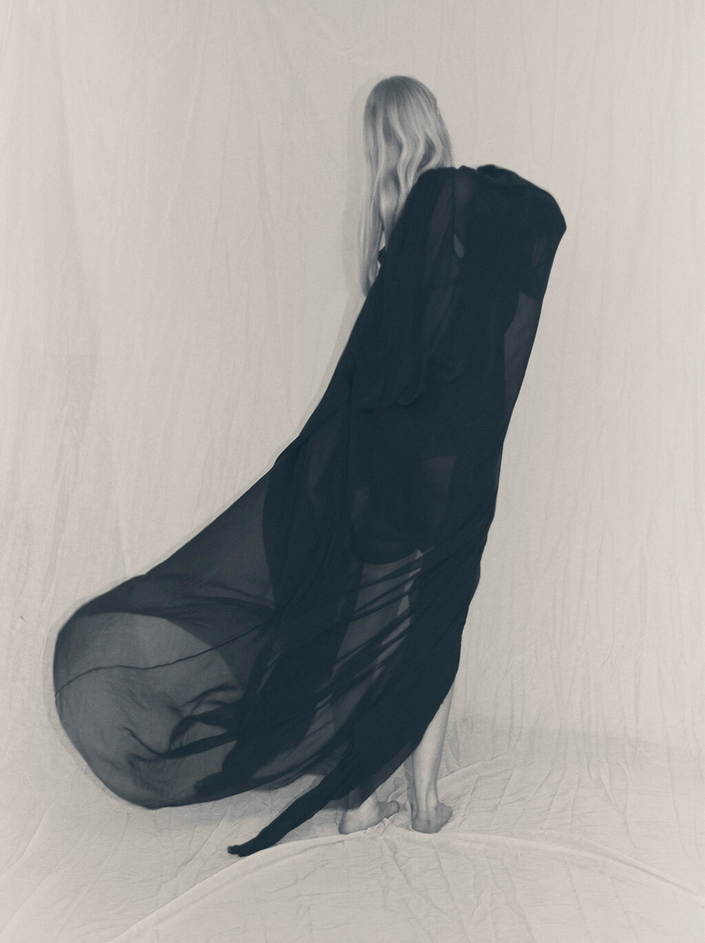 Crosscurrent - © Artlist