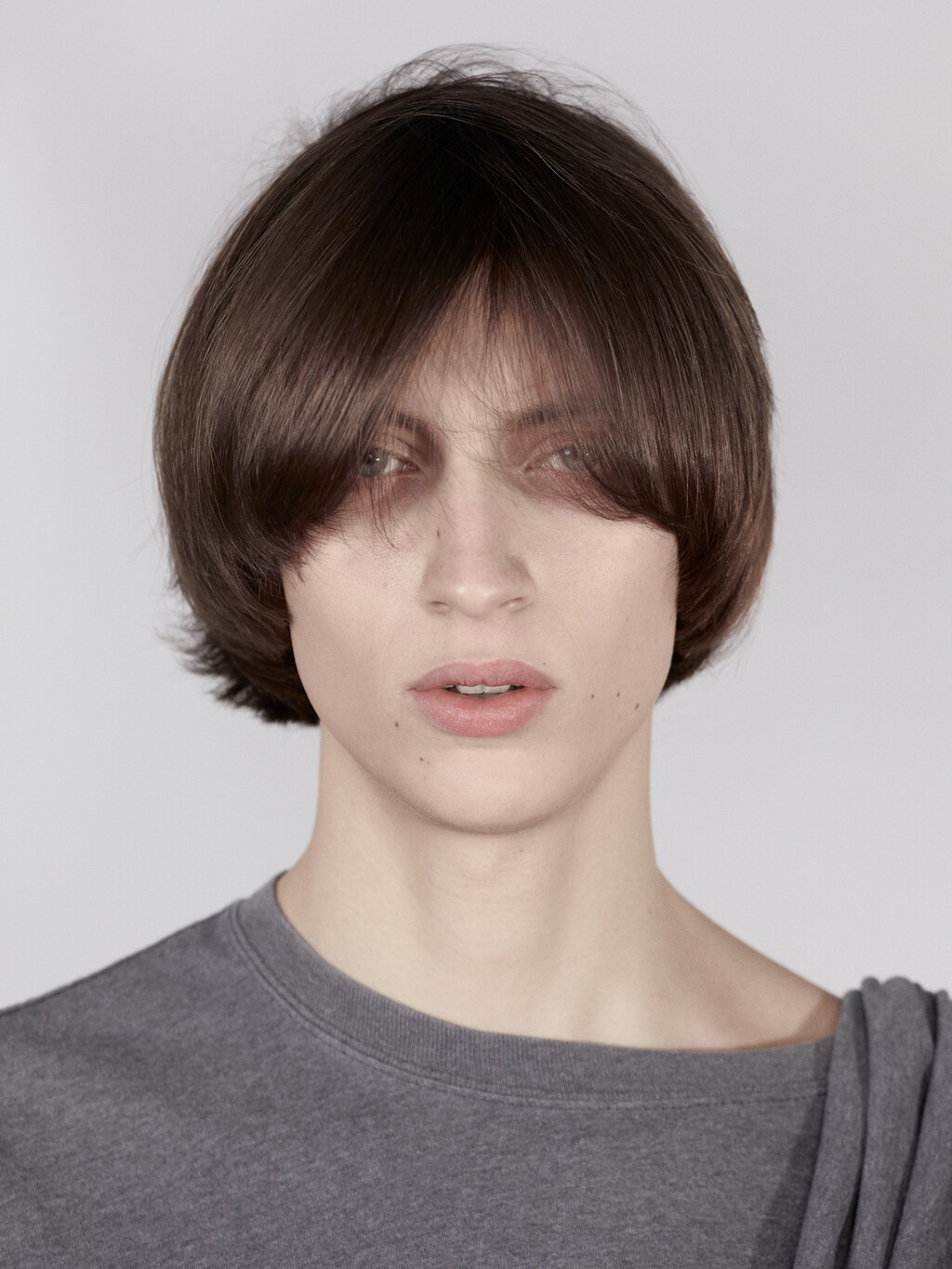 Series Magazine - © Artlist
