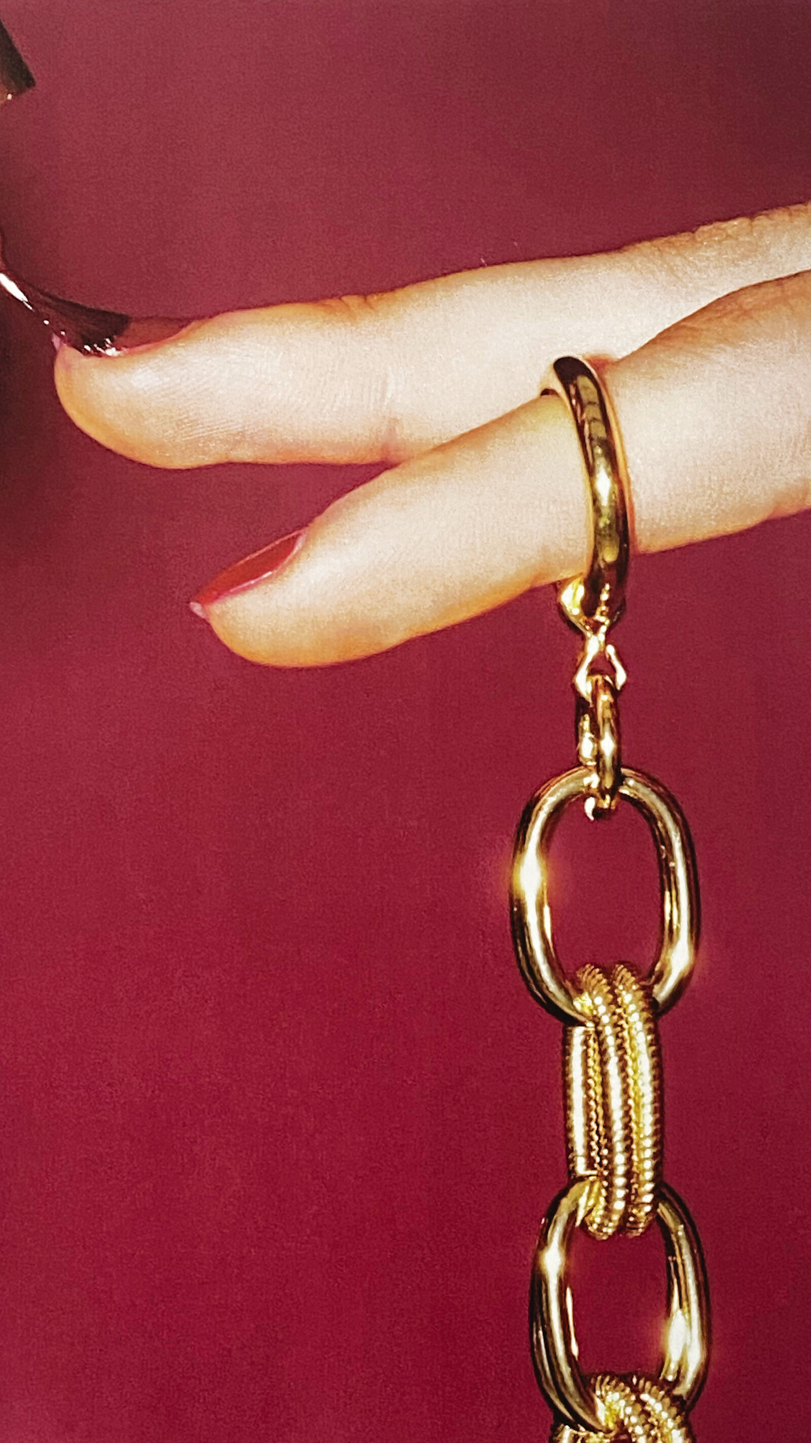 Harper’s Bazaar France - © Artlist