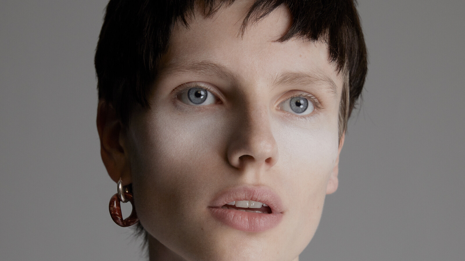 Charlie - © Artlist