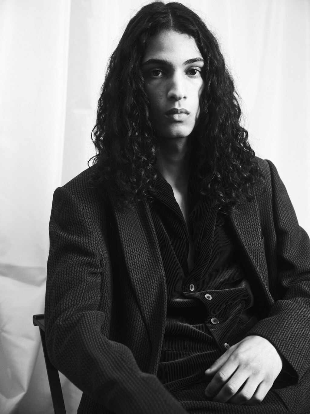 Dust Magazine - © Artlist