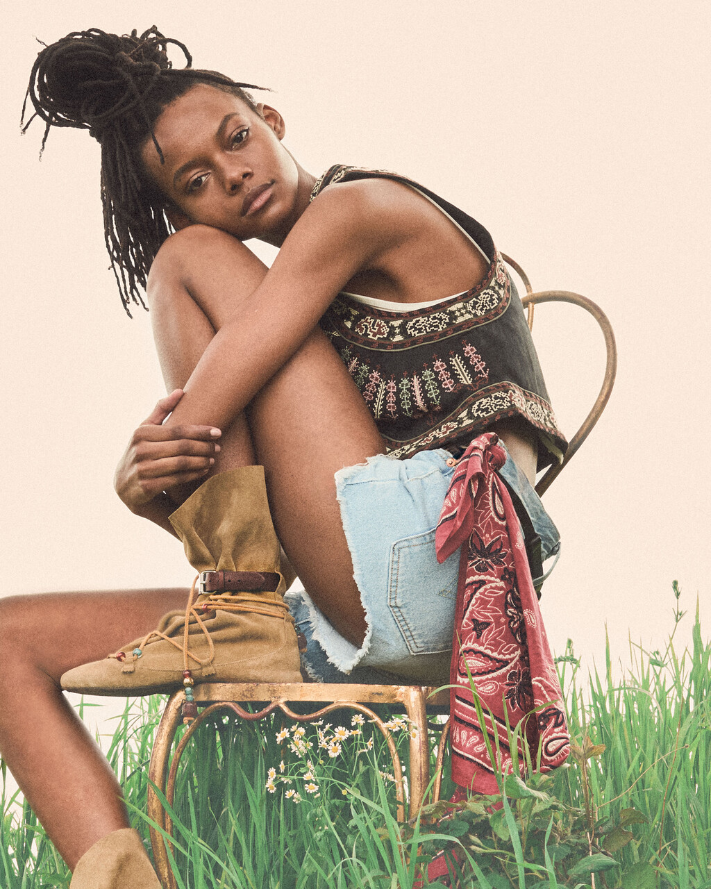 Harper’s Bazaar France - © Artlist