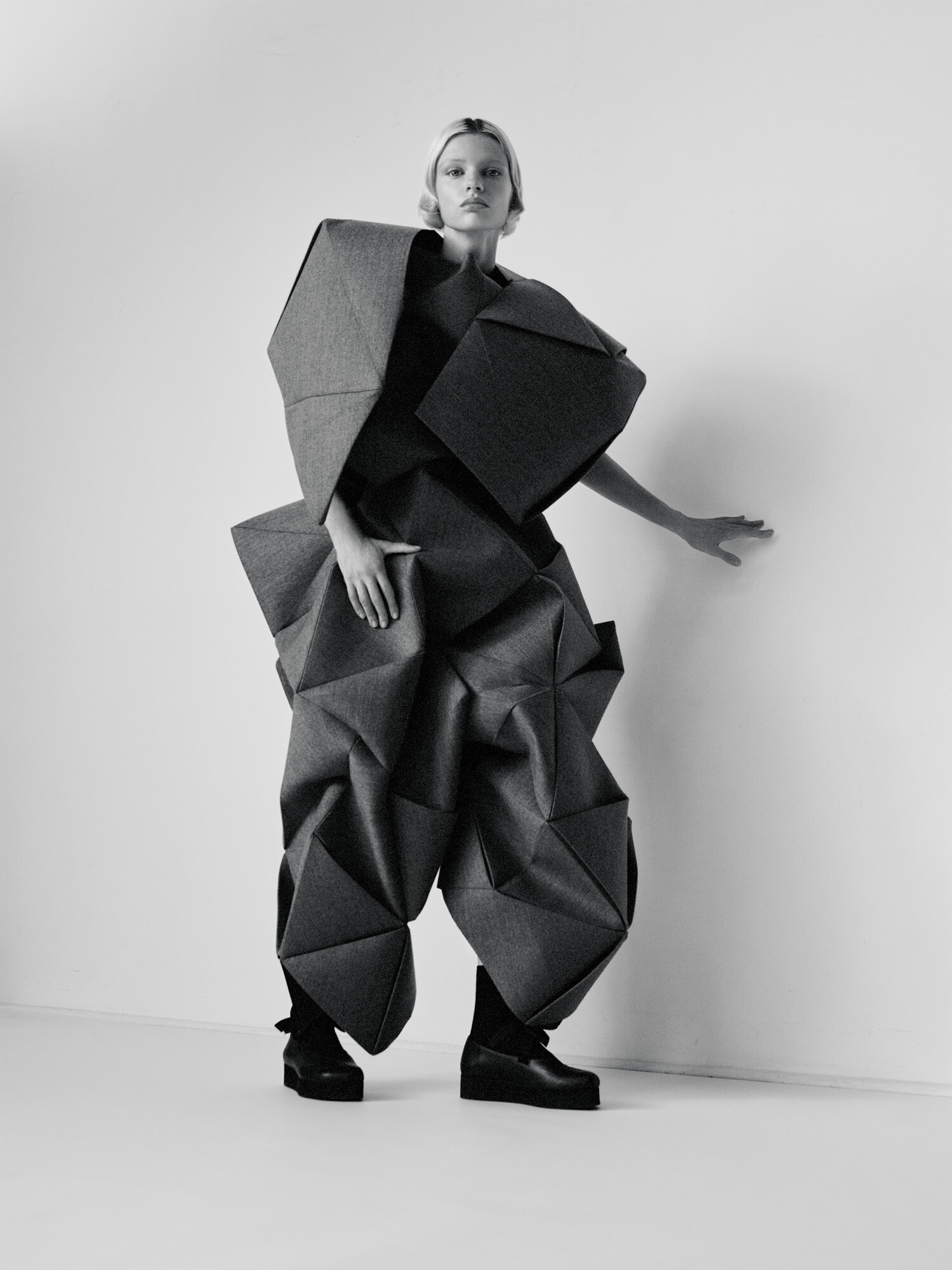 Purple Magazine - © Artlist